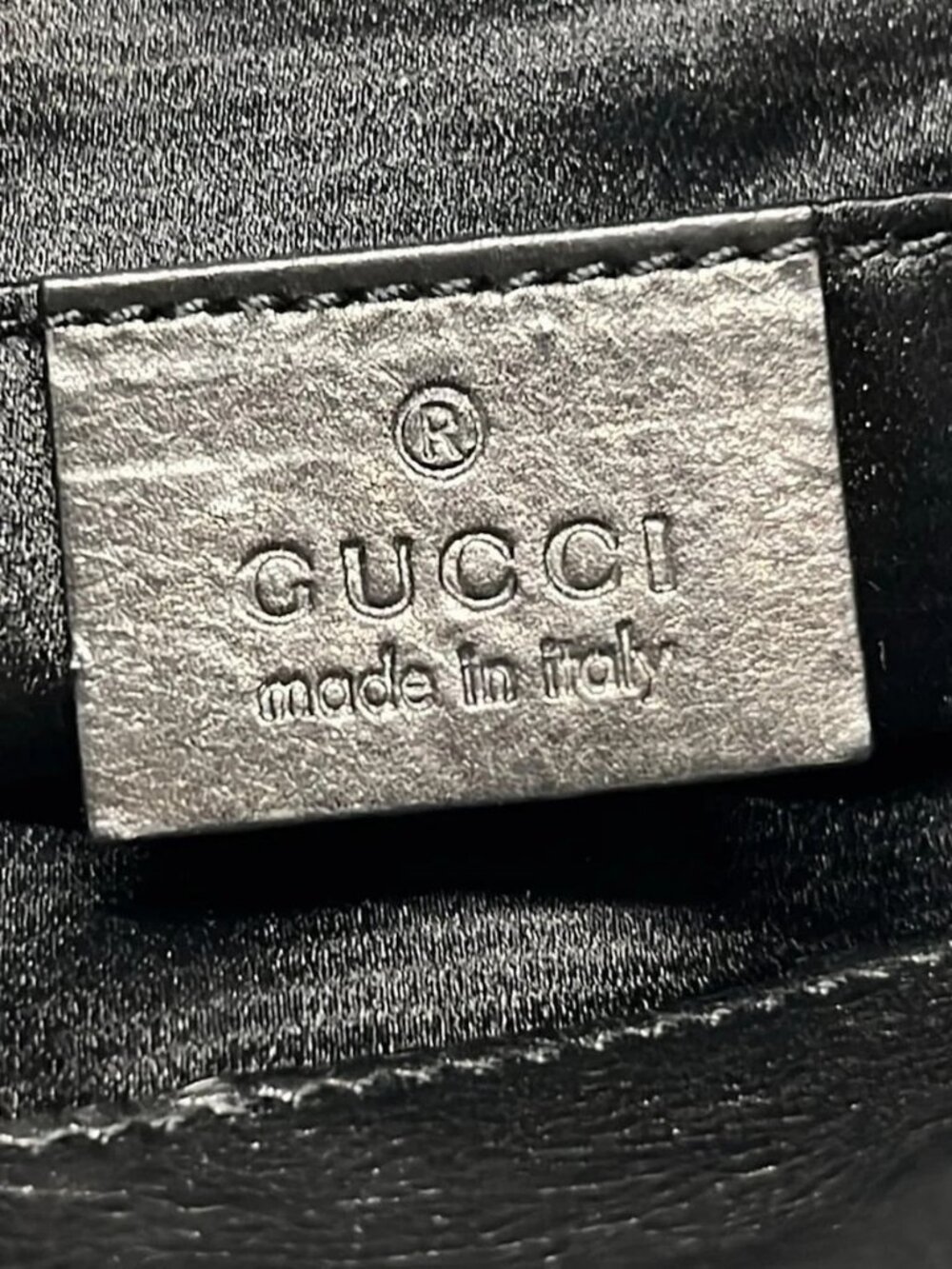 GUCCI Hysteria 203632 Black Patent Leather Clutch Bag - Picture 8 of 11